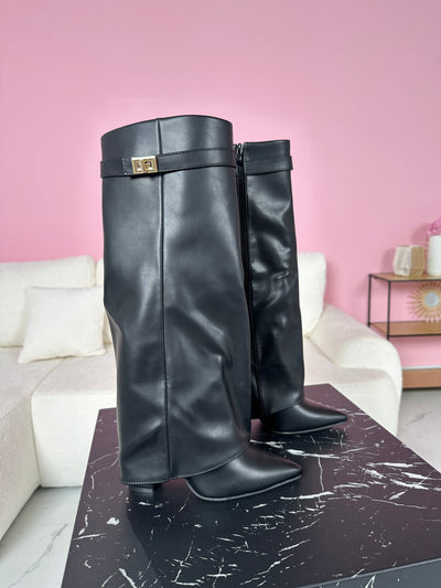 Apollo™ | Schwarze Stiefel mit Riegel