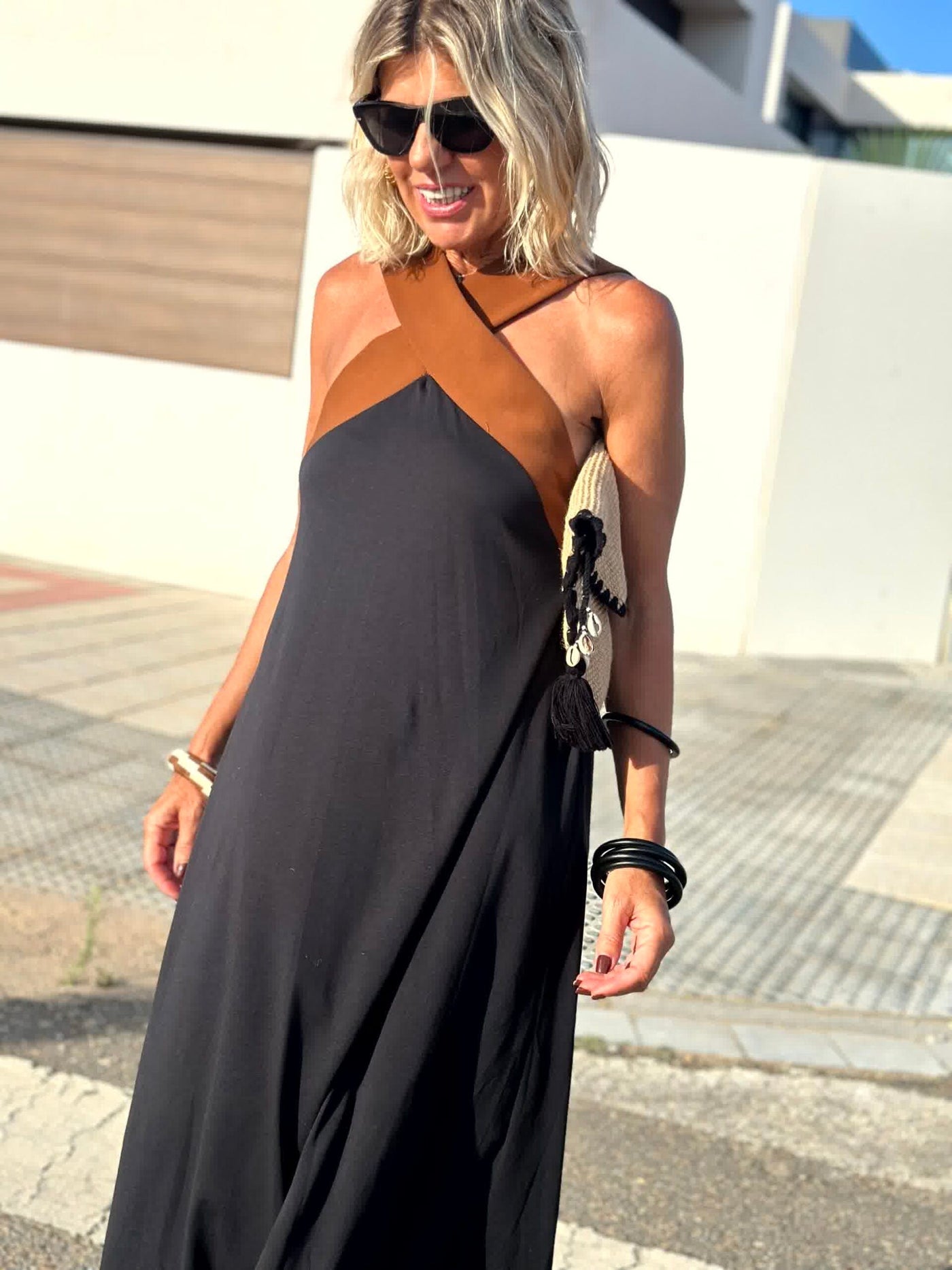 APOLLO™ Rosa | Elegantes Kleid mit offenem Rücken und modischem Wickelkragen